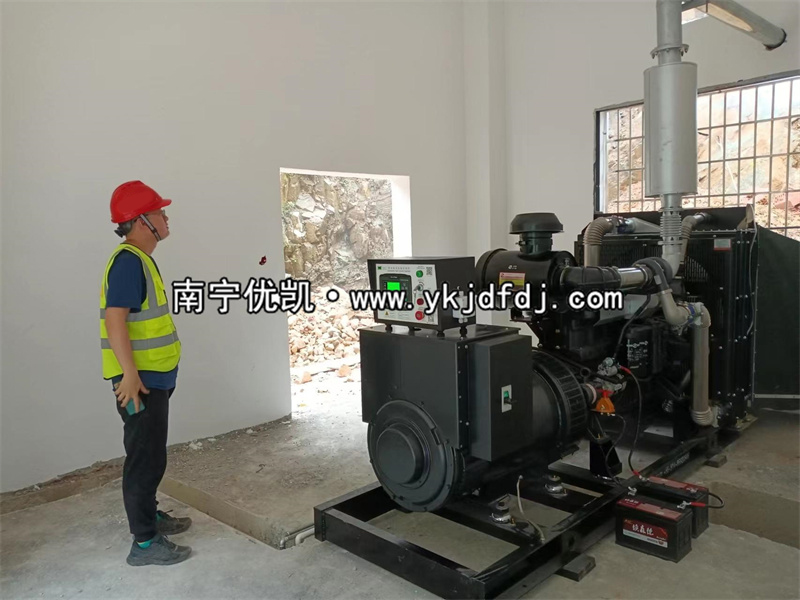 2022年5月6日，250KW上柴發(fā)電機(jī)組交付廣西某建筑工程隊(duì)使用
